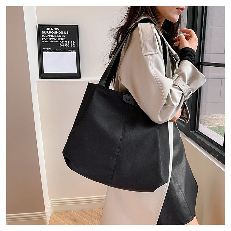 Tote Bag Showcase 4