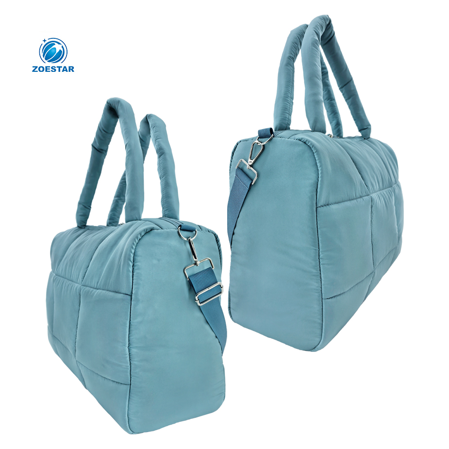Unisex Waterproof Travel Duffel Bag Large Capacity Nylon Gym Sports Weekender Bag with Zipper Quilted Design