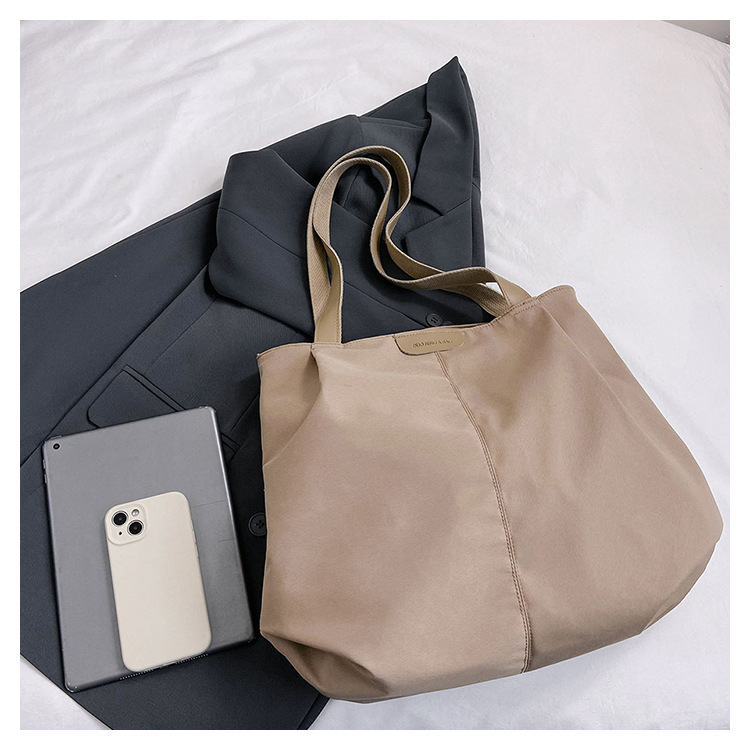 Tote Bag Showcase 10