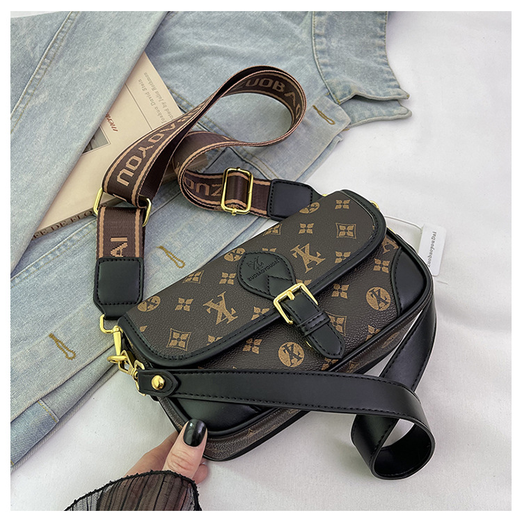 Fashion bag detail 9