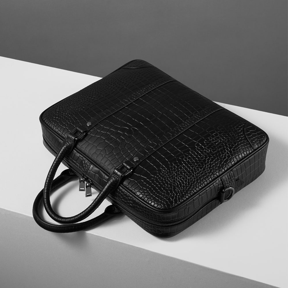 Leather product detail 8