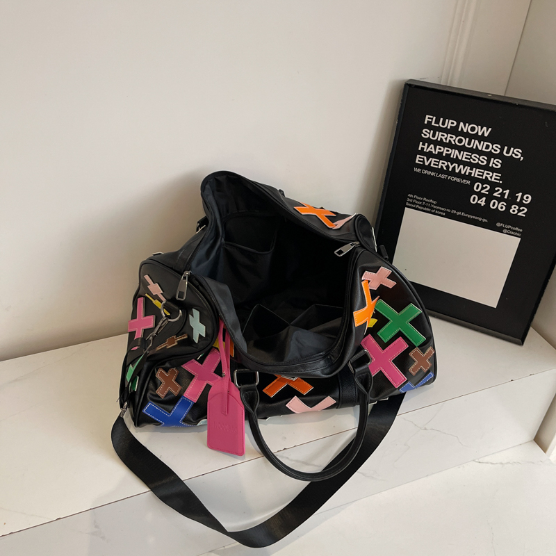 OEM ODM Sports Gym Waterproof Large Pu Leather Travel Duffel Bag Custom Patch logo Duffel Travel Bag for Men