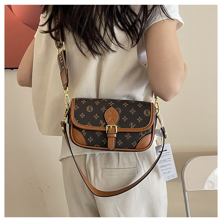 Fashion bag detail 23