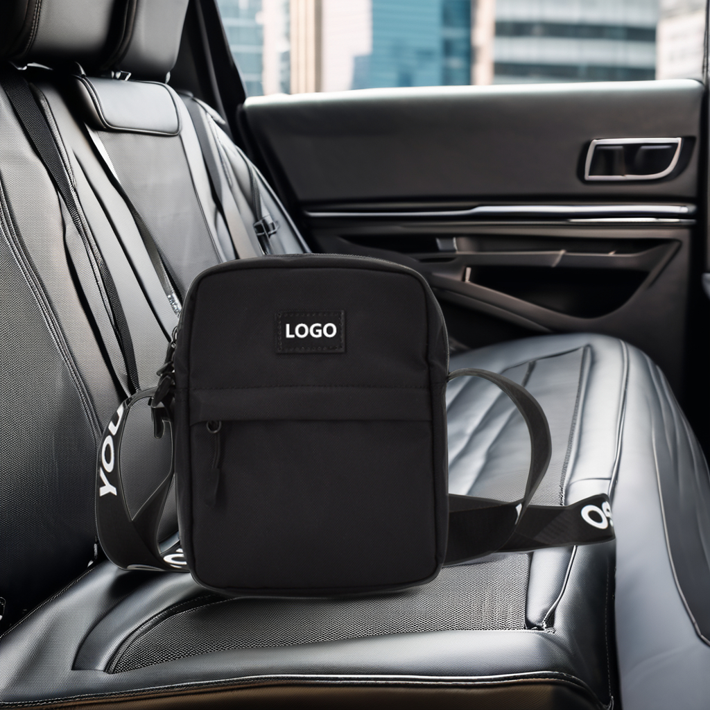 Low MOQ High Quality Custom Sport Fashion Style Mini Shoulder Crossbody Bags For Men Custom Messenger Bag