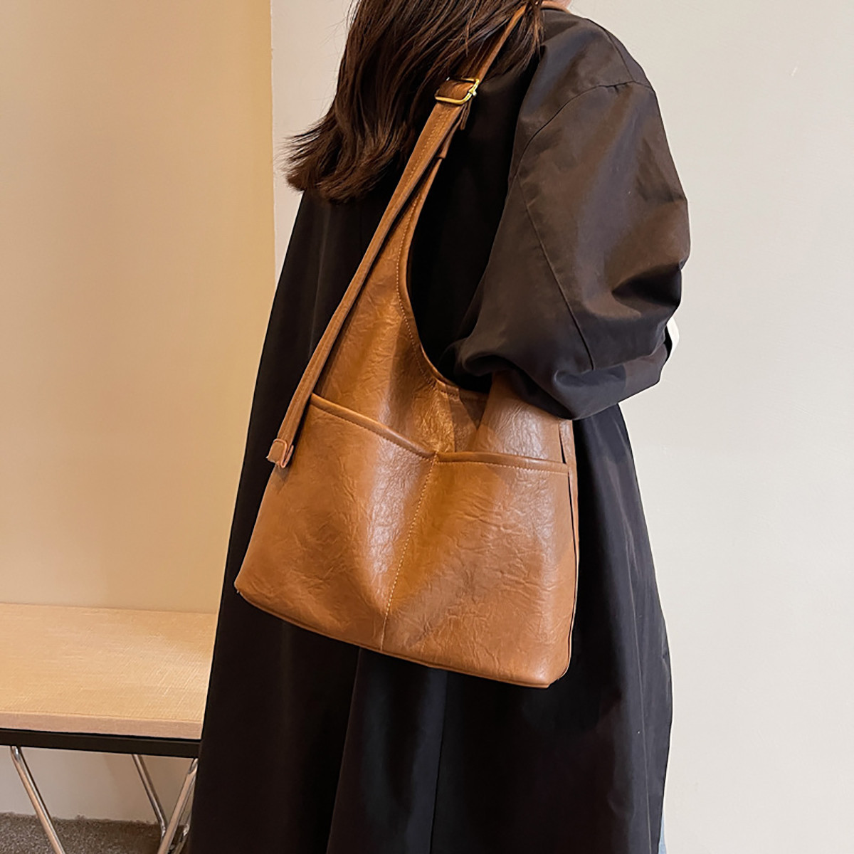 Women's PU Leather Shoulder Hobo Bag Large Capacity Casual Tote Bag for Daily Use
