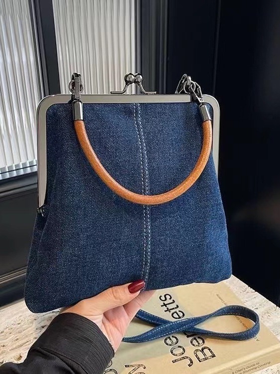 Original New Women's Small Handmade Denim Splicing Messenger Shoulder Bag Fashionable Hand-Held with Zipper Closure