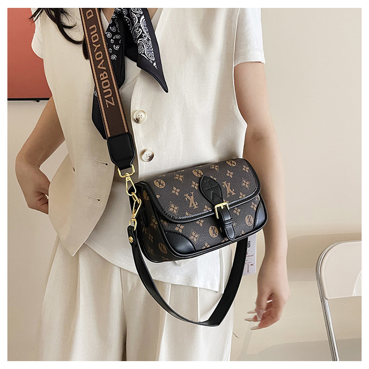 Fashion bag detail 18