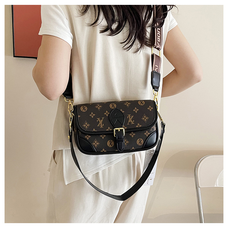 Fashion bag detail 19