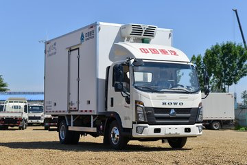 HOWO Refrigerated Truck with Temperature for Cold and Fresh Food Transportation