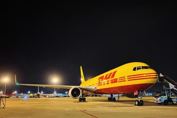 Fast Professional Express Service DHL International Express From Guangzhou, Shenzhen, Shanghai, Beijing to Russia, Finland, Norway, Sweden, Denmark, Latvia