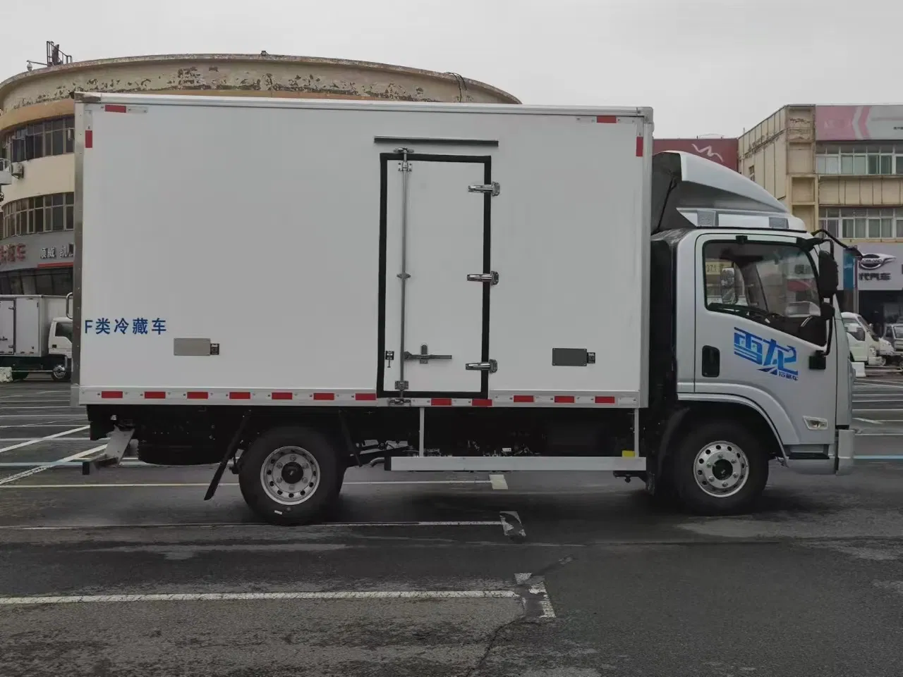 Cooling Truck Meat Refrigerator Van Small Freezer Truck for Transport