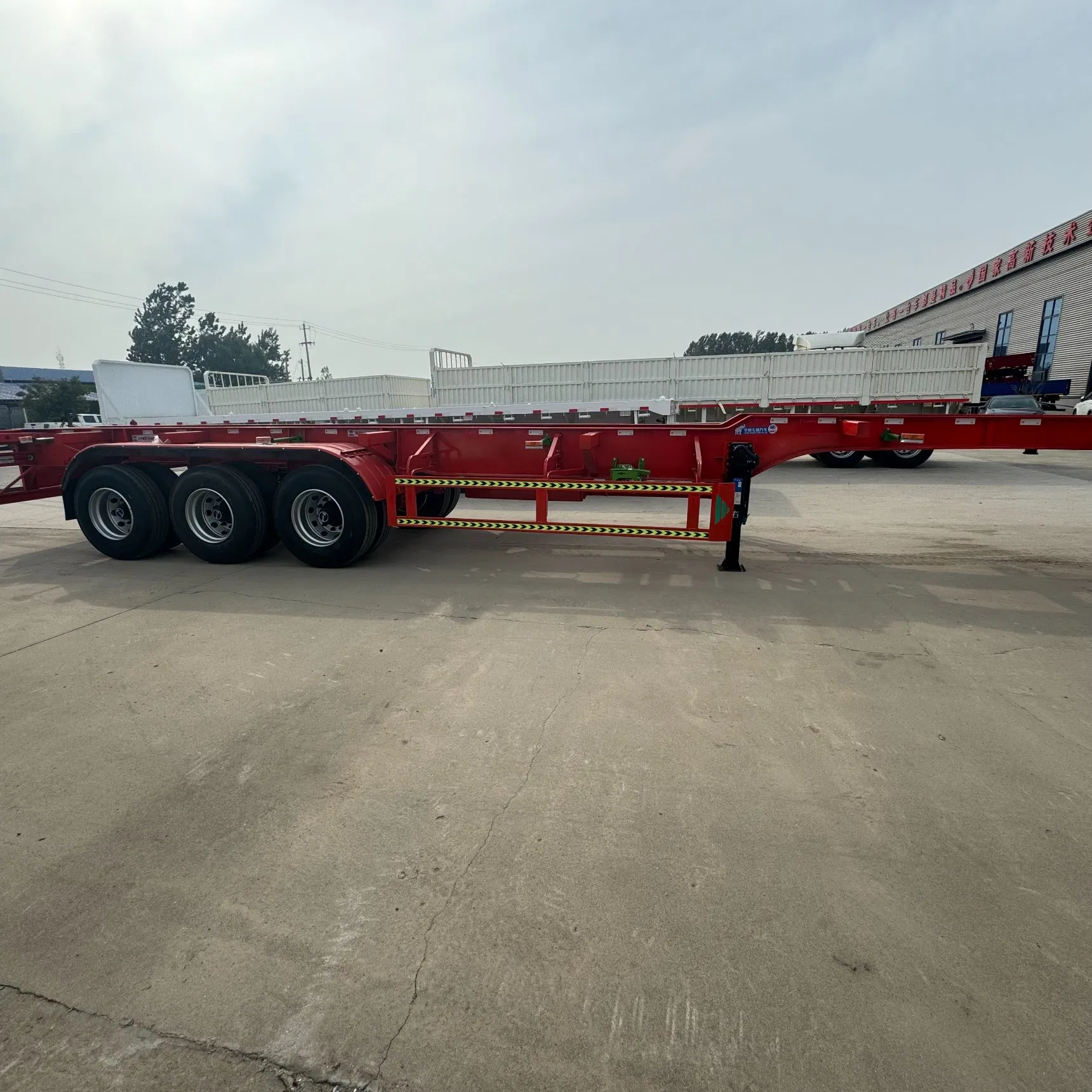 Red Multi-Wheel Container Transport Semi-Trailer with LED Lights