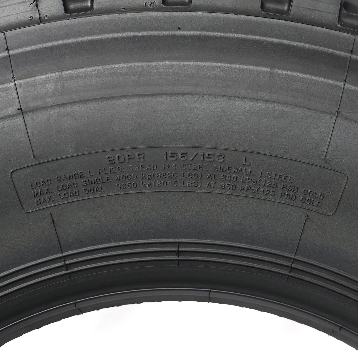 TBR Tyre 315/80R22.5 With Excellent Grip For Safe Driving Vehicle