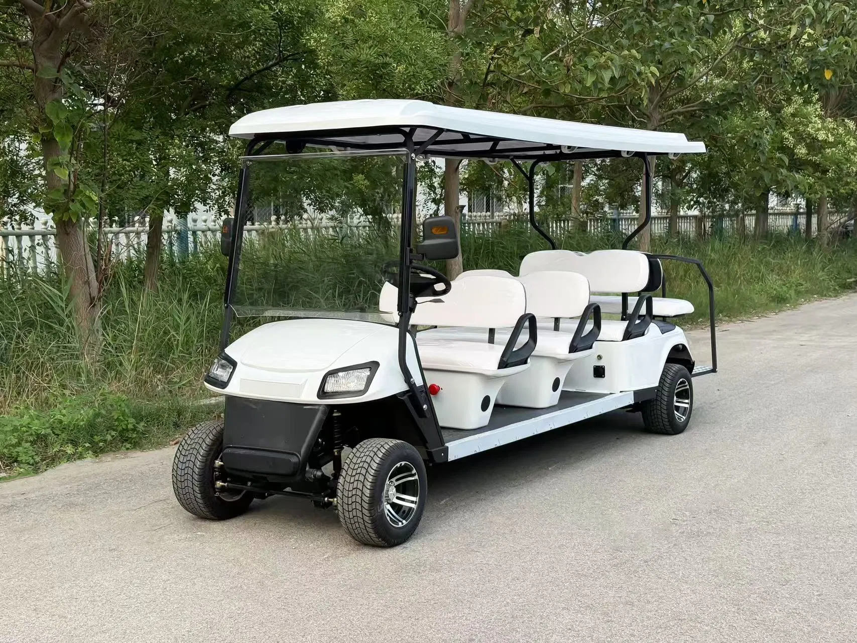 Electric Golf Cart off-Road Electric Four-Wheel Sightseeing Car Scenic Area Electric Airport Shuttle Golf Cart