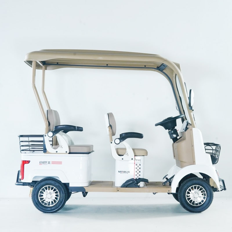 Built-in Audio System Eco-Friendly and Energy-Efficient Campus Event Support Airport Transport 4 Seat Golf Cart Electric Golf Cart