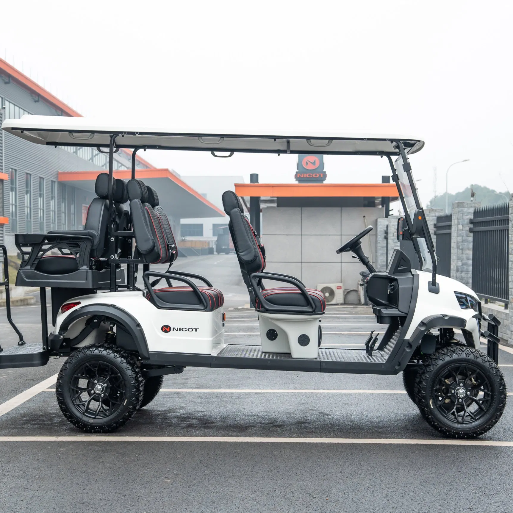 Multipurpose 6 Seater Golf Cart Utility Vehicle for Airport Baggage and Personnel Shuttle Service