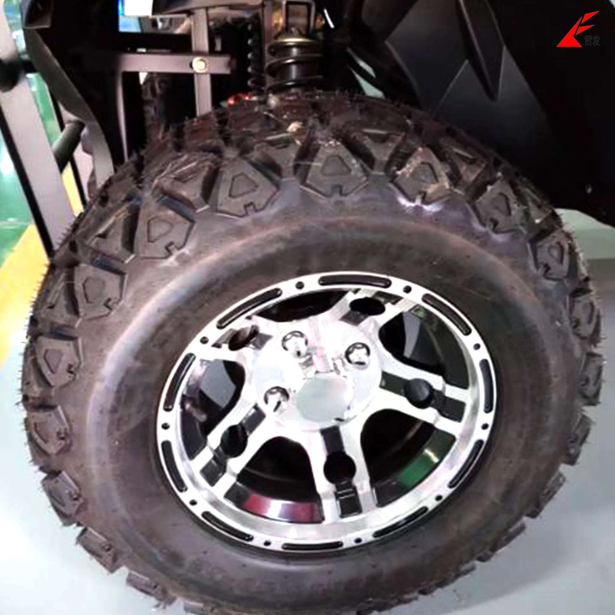 Xinleif Gd404b Electric Four-Seater Golf Cart off-Road Style of 26