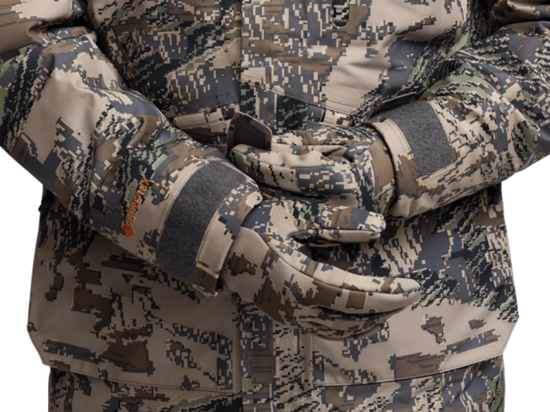 ODMOEM Waterproof Insulated Camo Hunting Jacket for Men - Harness-Compatible Interior Pocket
