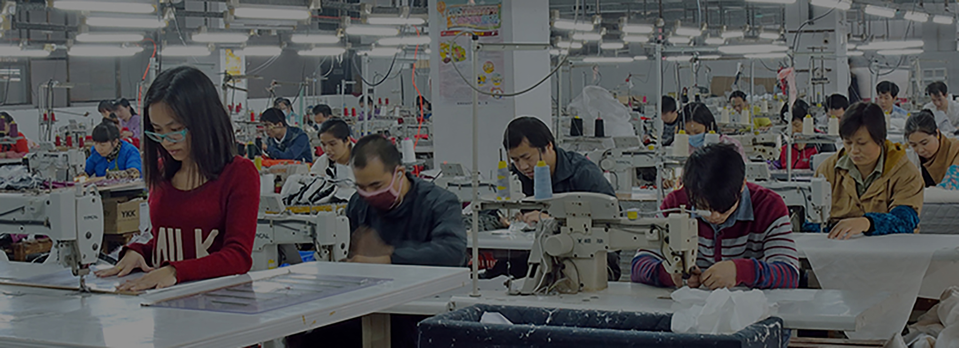 Expedition parka manufacturing line at Ruiniu Garment