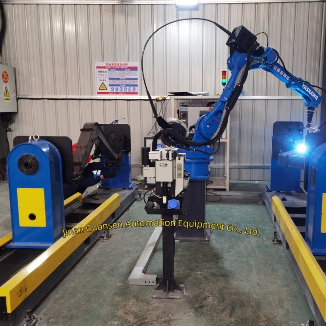 Automated Welding Solution for Carbon Steel Workpieces: Industrial Robot Arm Controlled by a Servo Welding Positioner