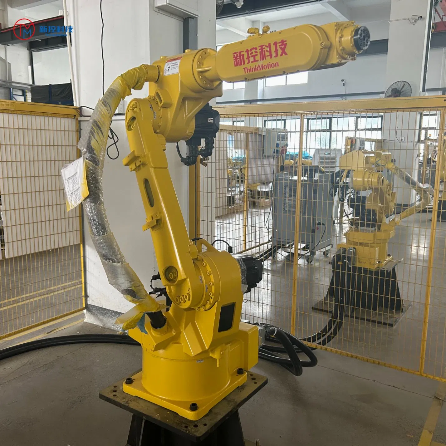 Automated Systems 6-Axis Robotic Arm for Welding and Painting Efficiency