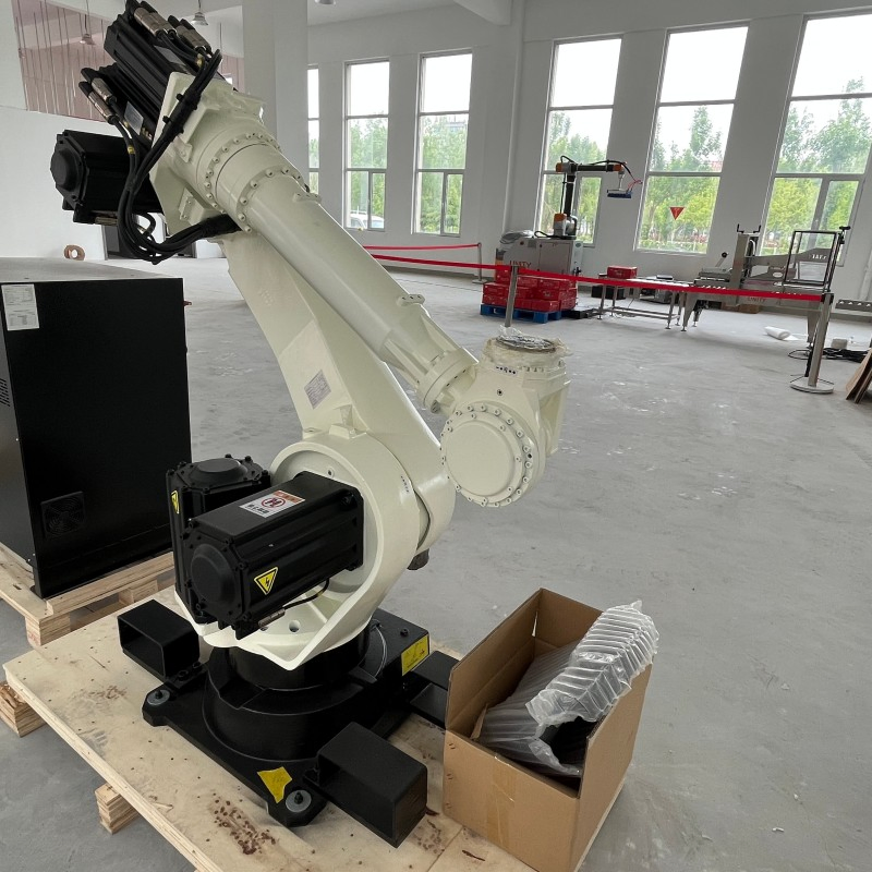 2025 Automated Robot Payload 210kg 6 Axis Robot Arm Drilling/Spot Welding/Heavy Handling Palletizing/Assembly Industrial Robot Arm