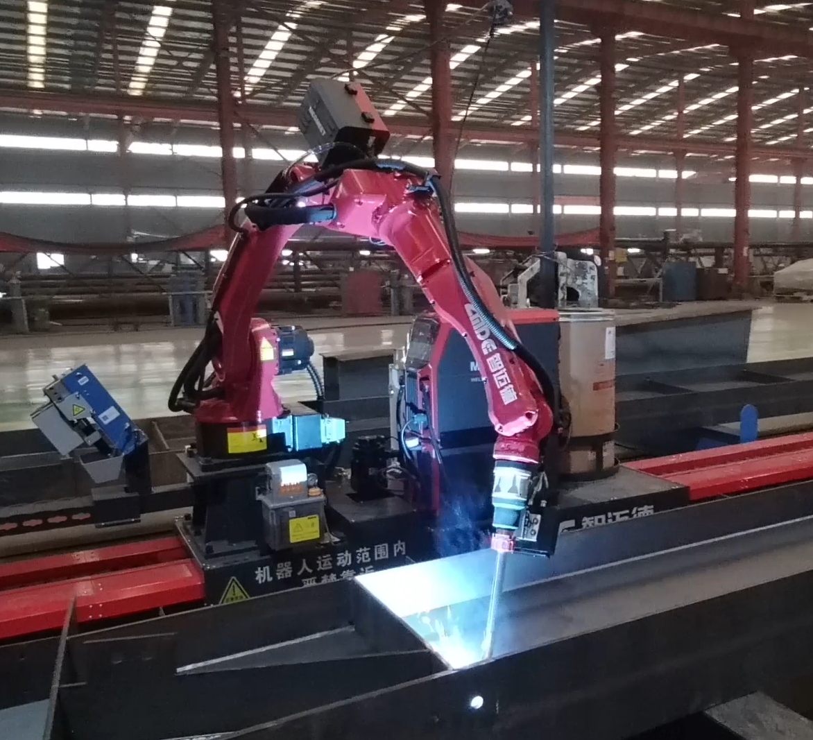 ZMDE Intelligent Automatic Beam Welding Robot Production Line Ground Rail Robotic Arm MIG Welding Machine Workstation