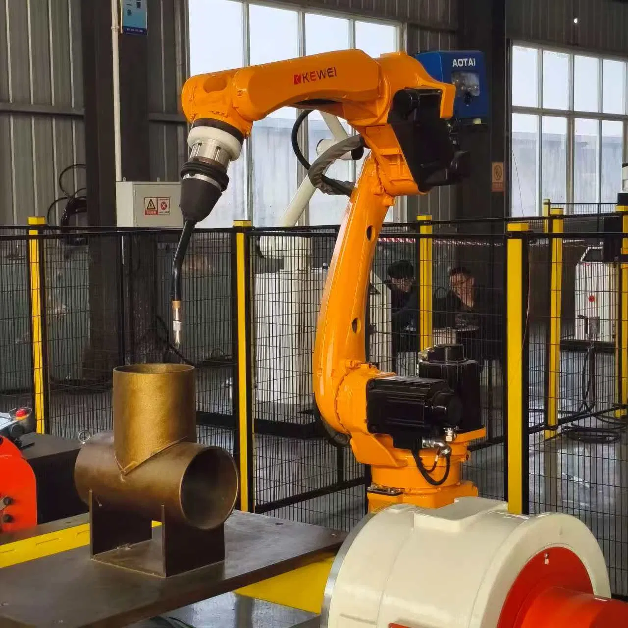 Six-Axis High-Power Laser Welding Robot Arm for Automotive Applications