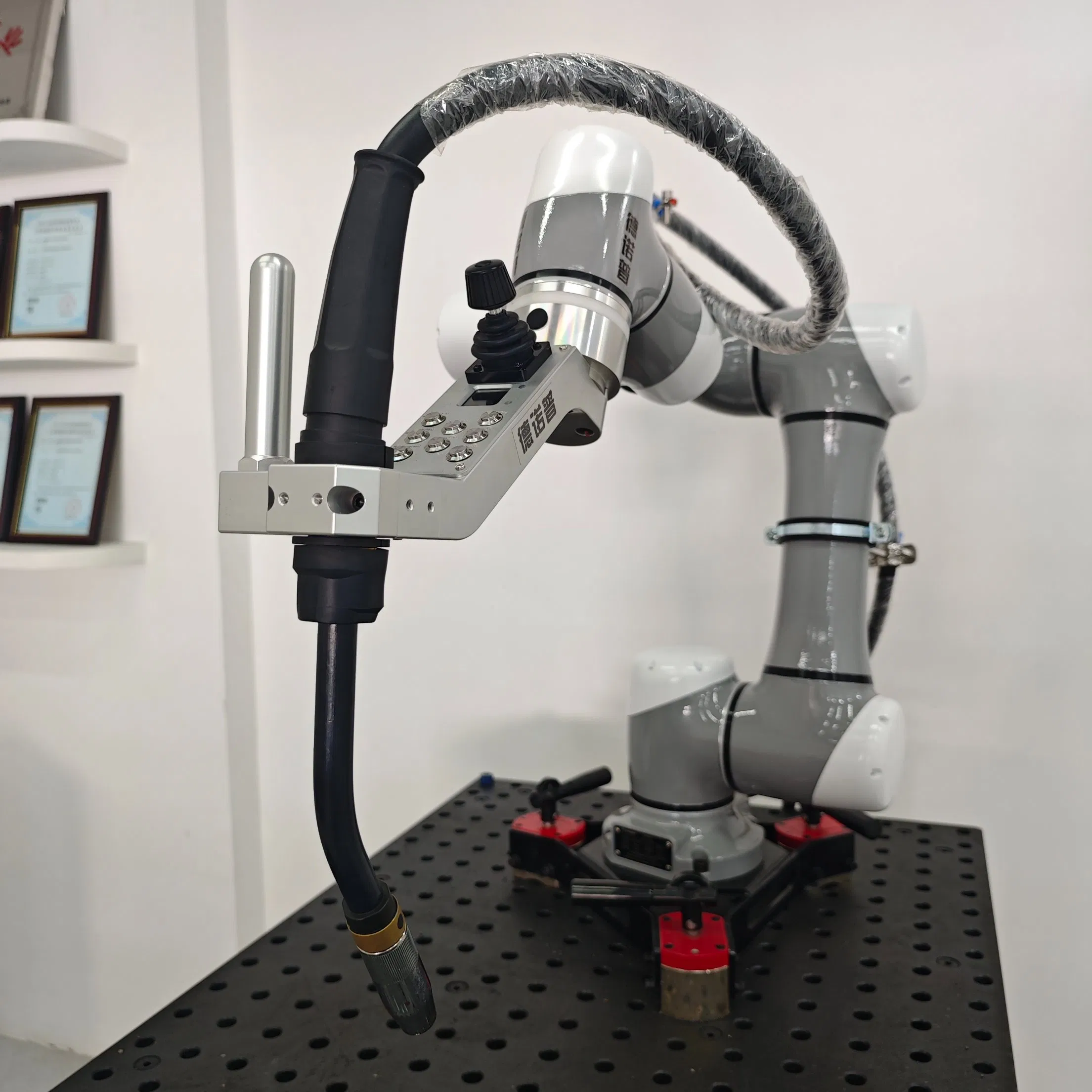 Advanced High-Precision Robotic Arm for Welding Carbon Steel
