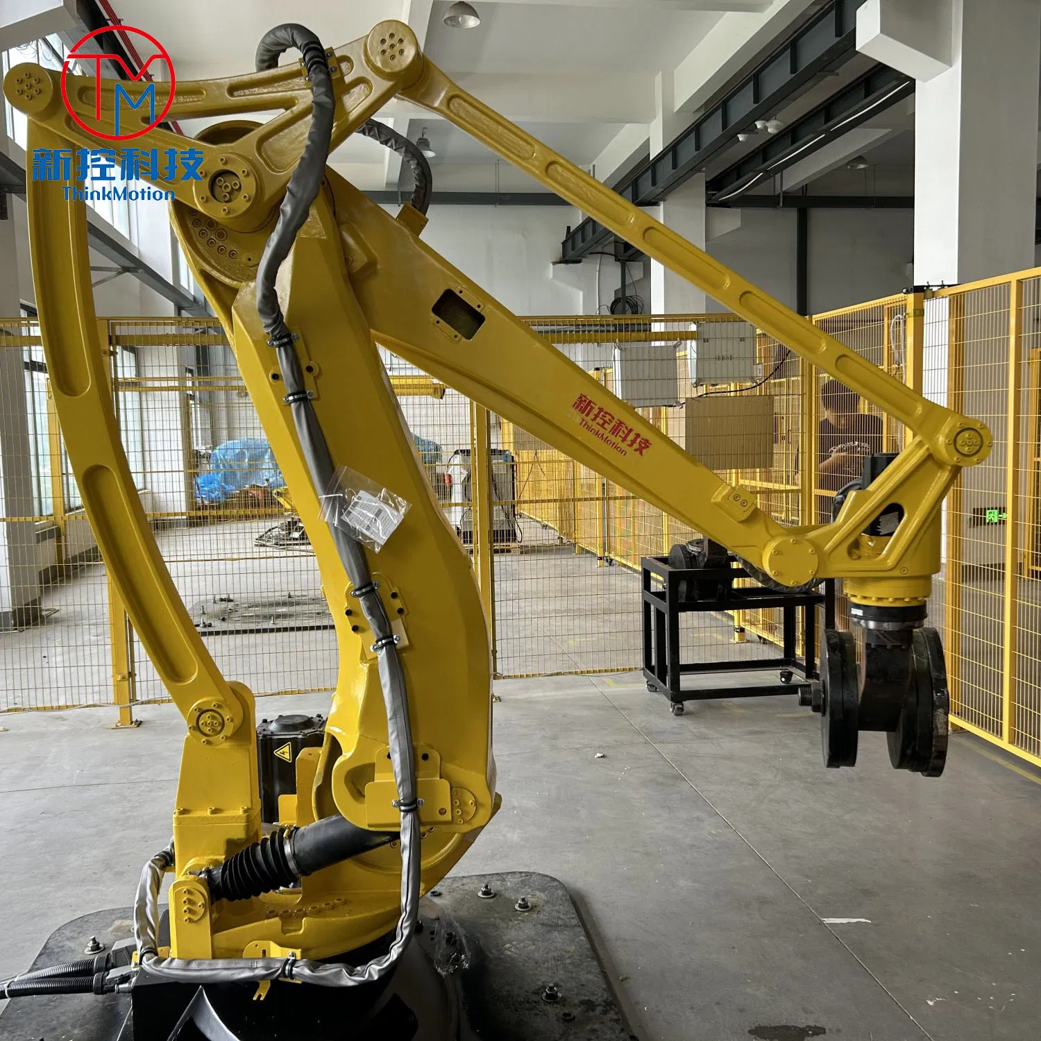 High Precision 4 Axis Industrial Weld Robotic Arm 3200mm Long Reach MIG 180kg