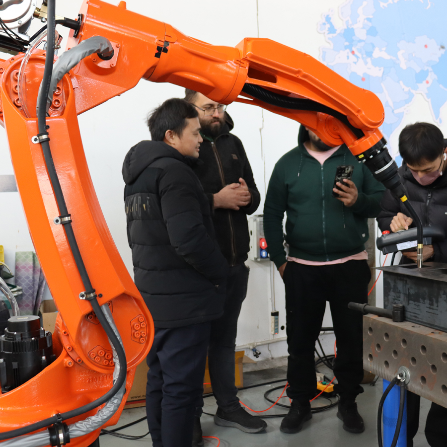 JUGAO High Precision 6-Axis Multifunctional Welding Robot Arm Payload Industrial Welding Workstation