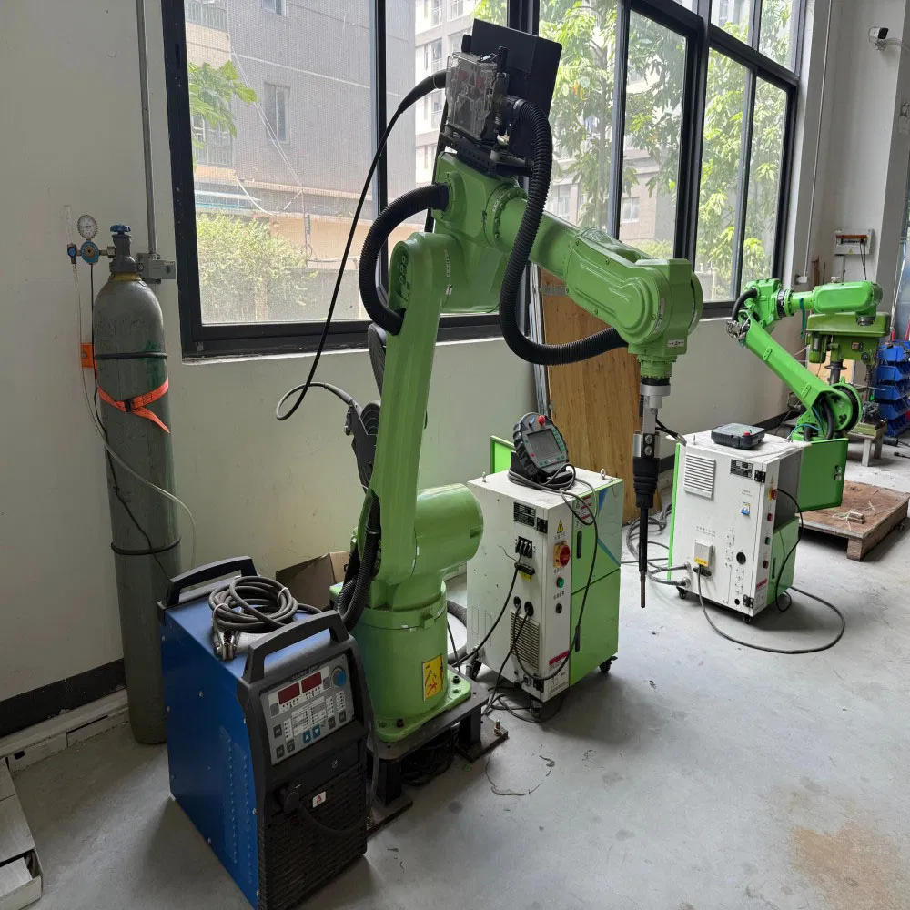 High-Efficiency Laser Welding Robot Arm - Improving The Welding Capacity of Automotive Parts