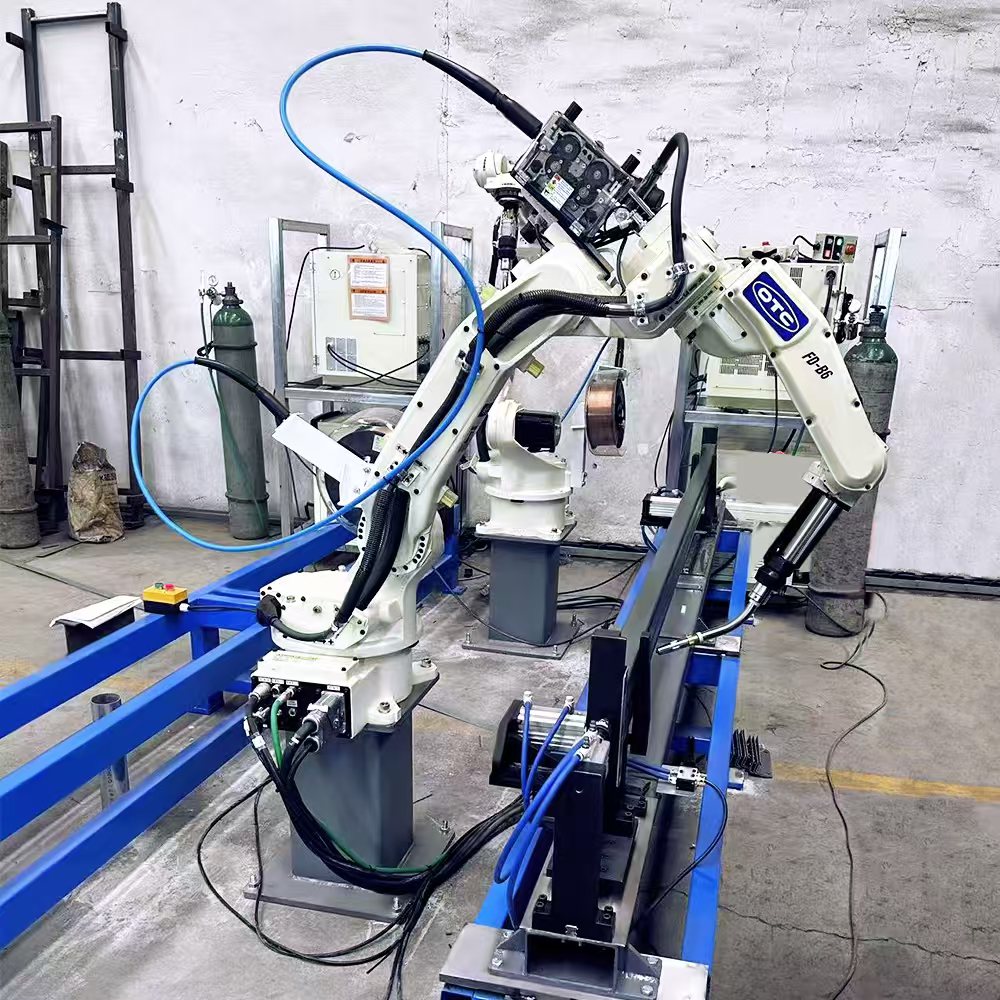 Industrial 6 Axis Robot Arm for Automatic CNC Welding Intelligent Welding Robot Station with Core PLC &amp; Motor Components