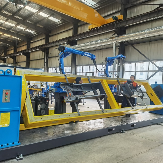 Professional Metal Carbon Steel Welding Solution: 6-Axis Industrial Welding Robot Controlled by a Customizable Positioner for Automated Welding