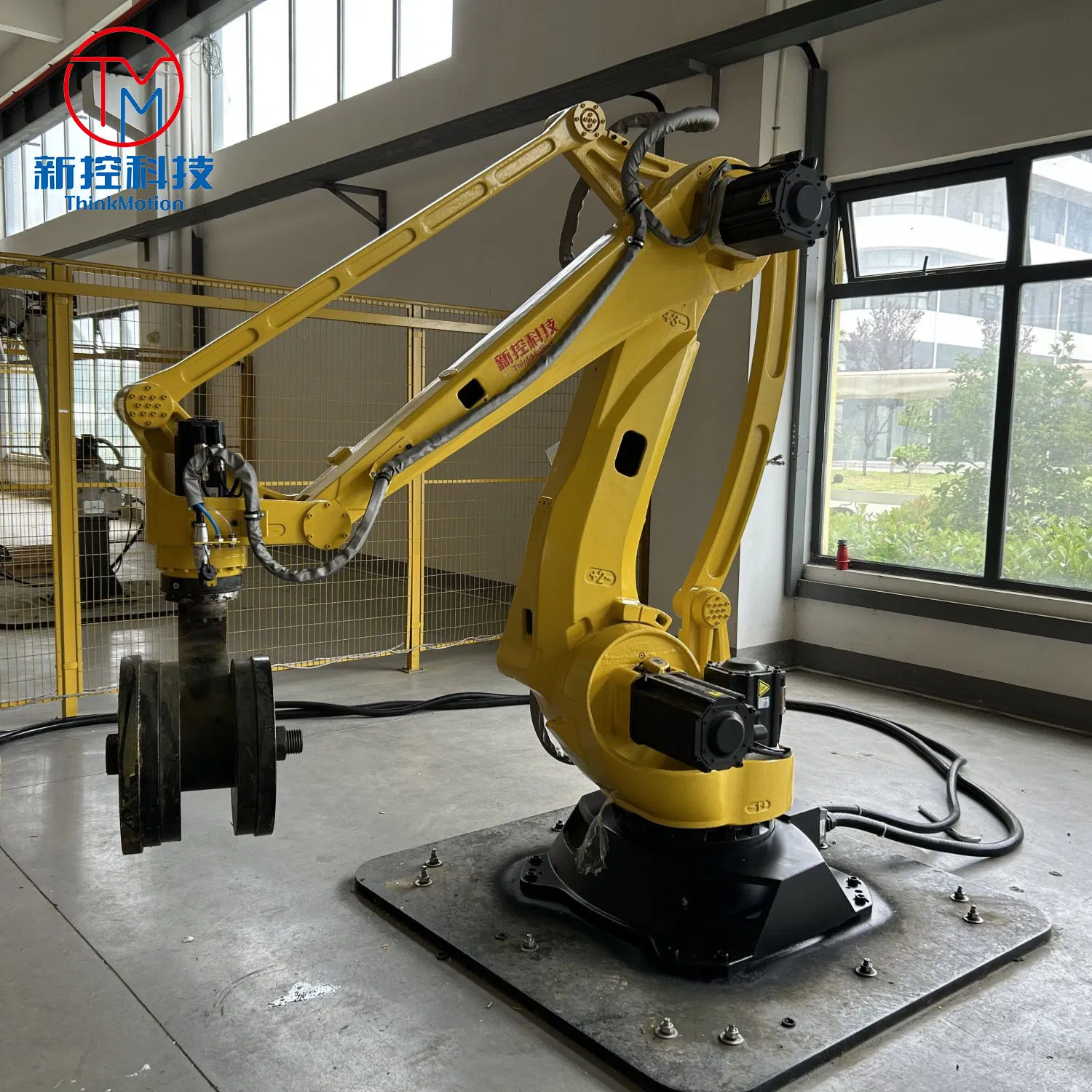 Advanced Carbon Steel Welding Robotic Arm with a Load-Bearing Capacity of 180kg