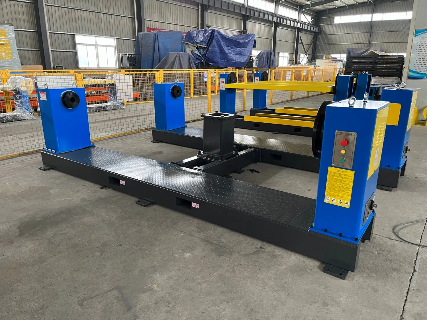 High Precision Industrial Welding Robot Arm for Dynamic Operations