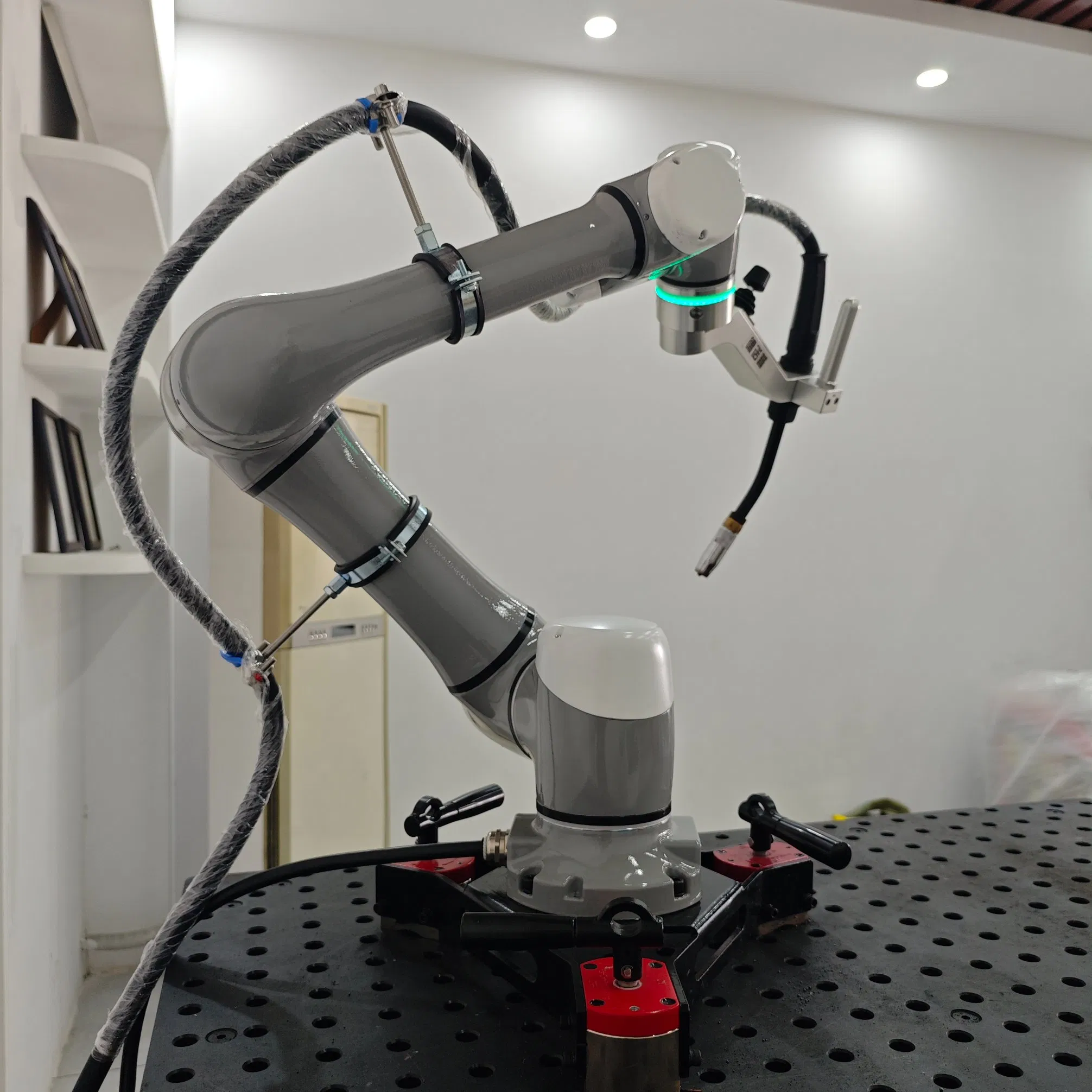 Advanced Precision MIG Welding Cobot for Optimal Industrial Performance