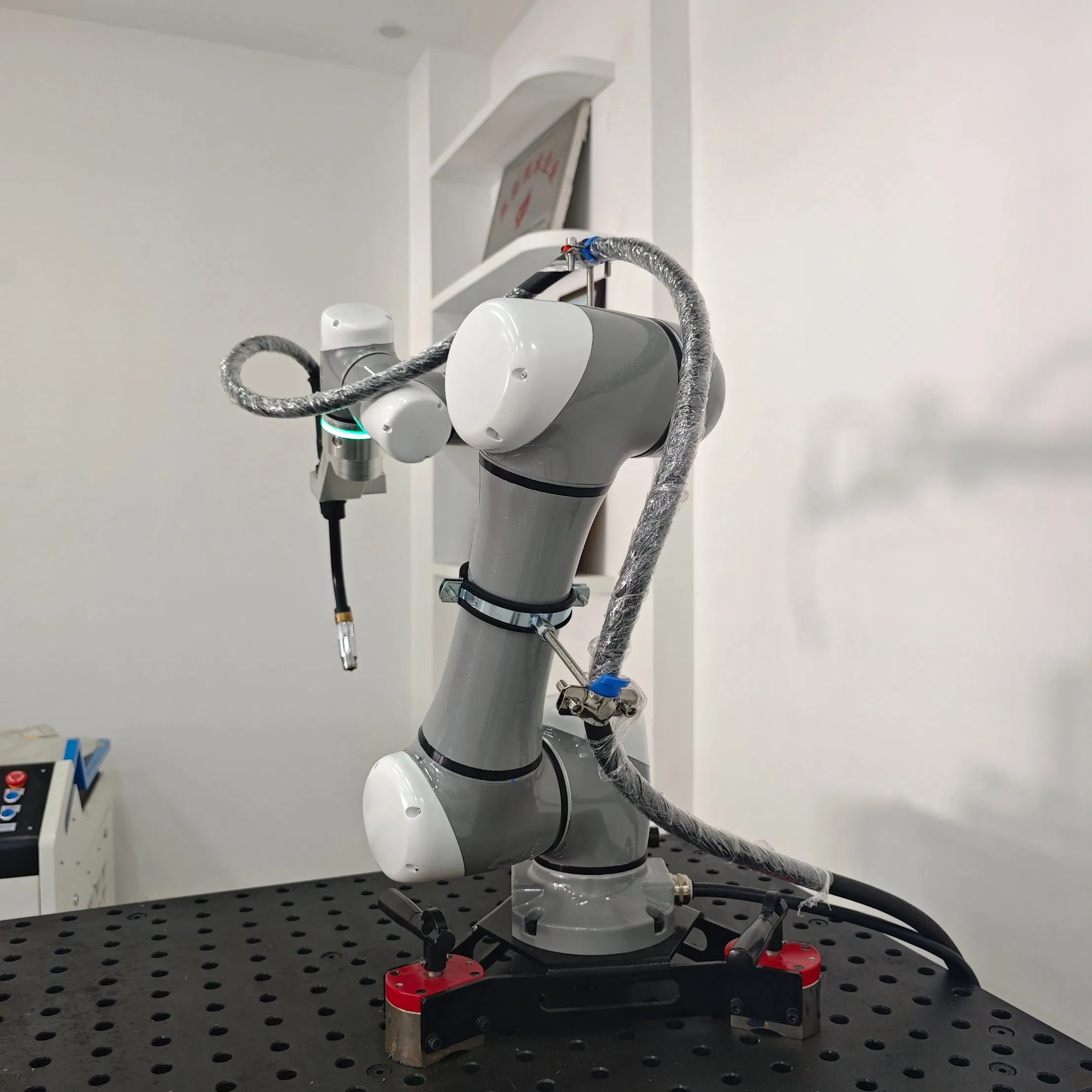 Advanced Automated Welding Cobot Arm for Precision Tasks