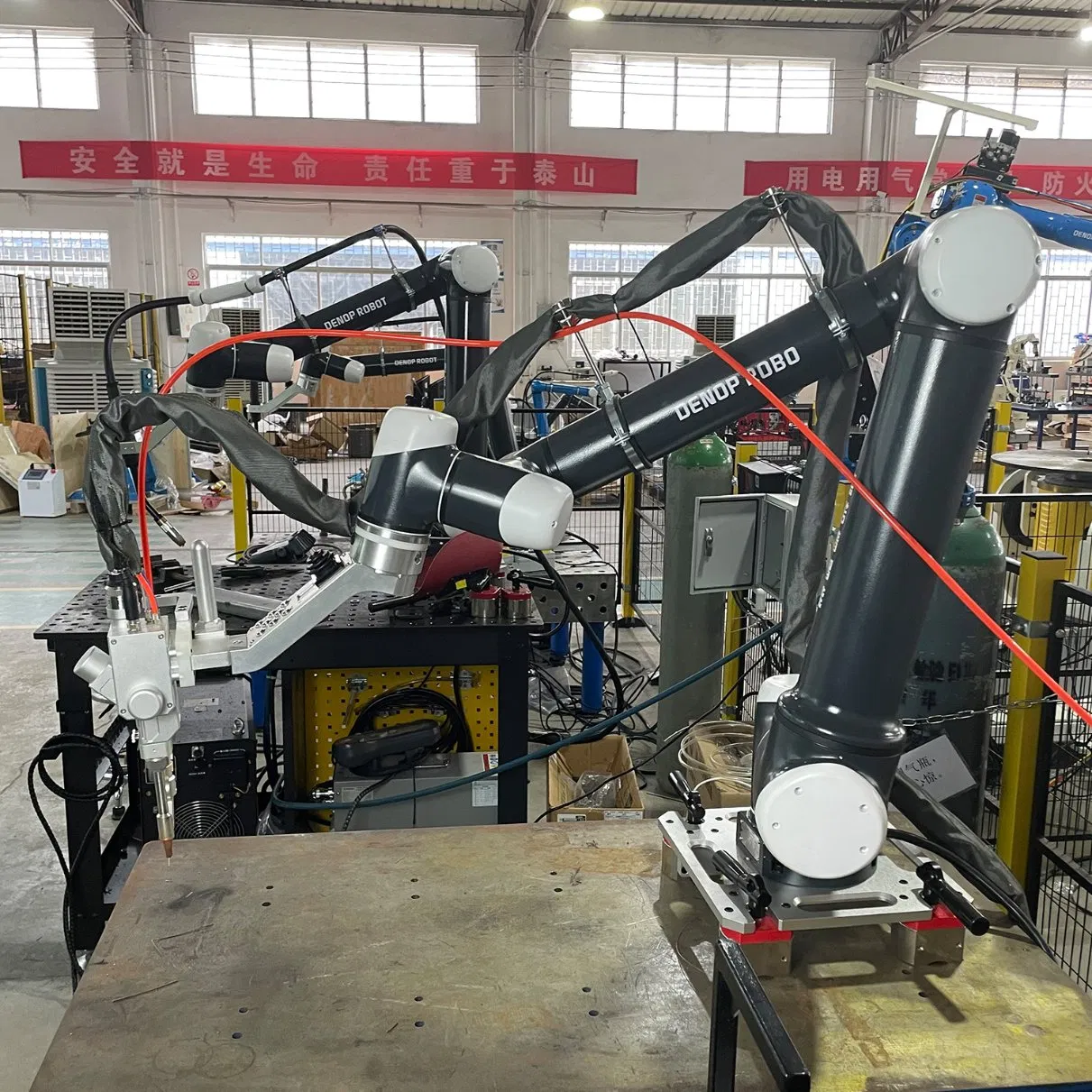 Easy Control Professional MIG/TIG Cobot Welding Industrial Robotic Arm