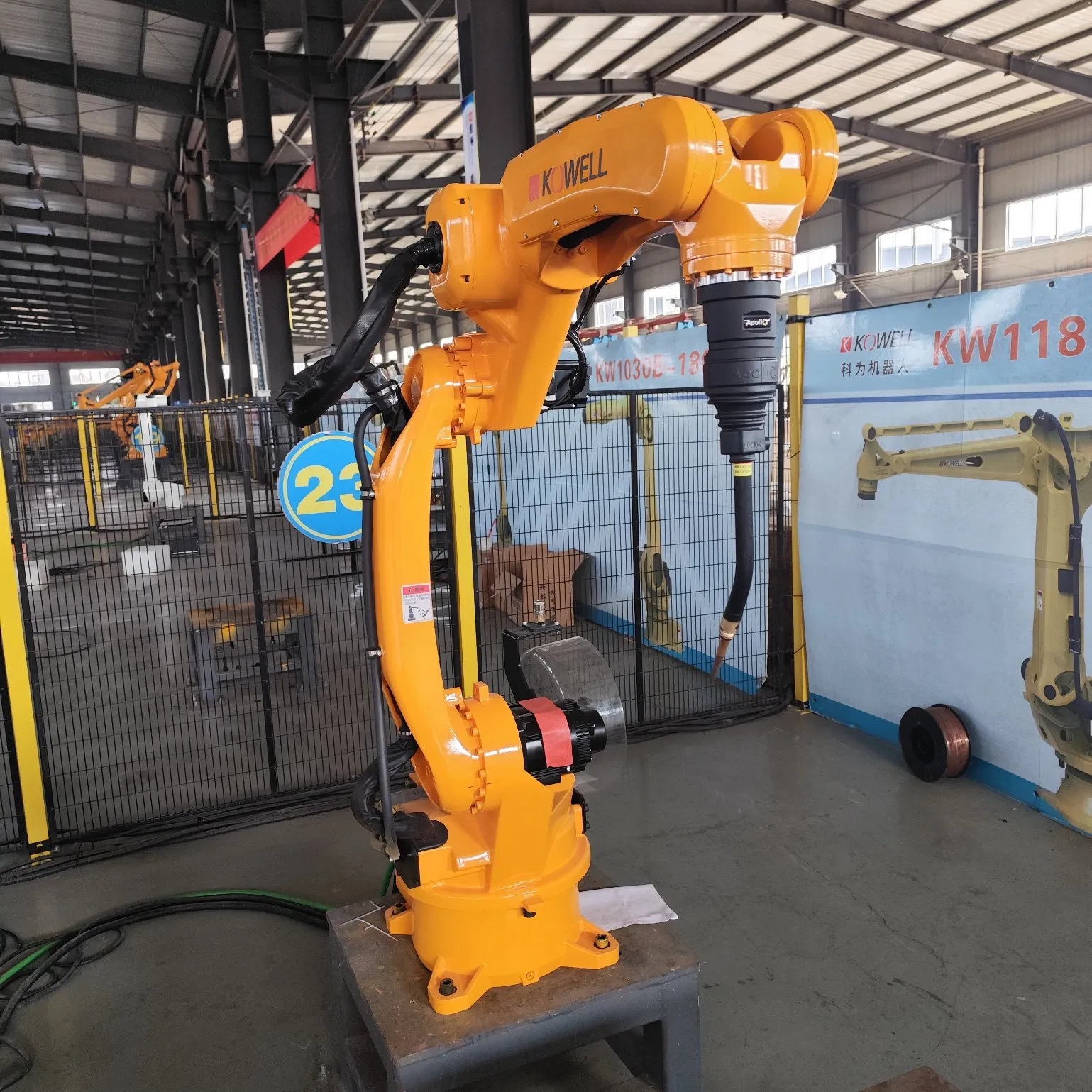 Six-Axis Industrial Robot Arm Dedicated for Welding with 10kg Payload