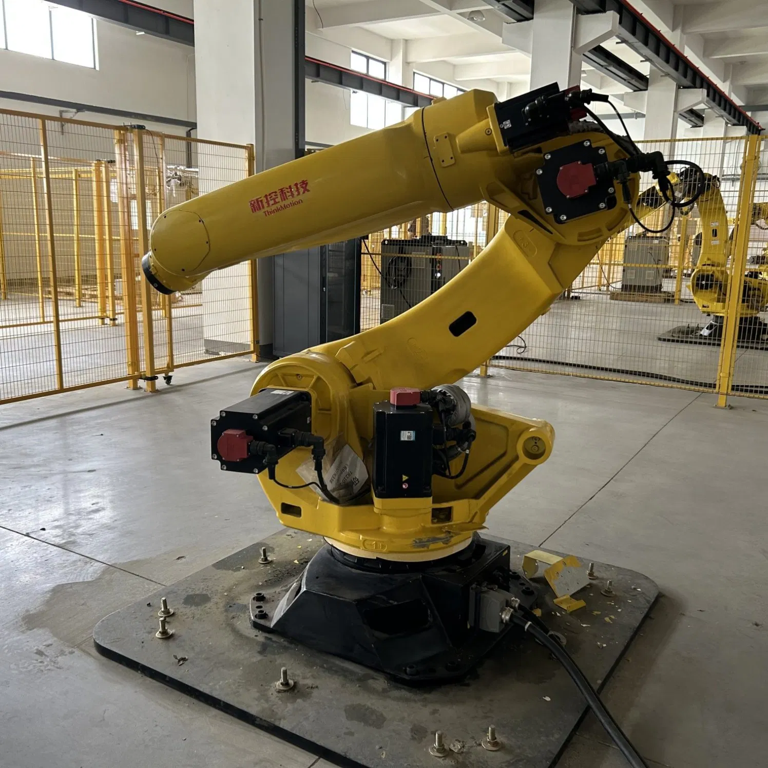Automated Heavy-Duty Welding Industrial Robotic Arms for The Vehicle and Shipbuilding Industries