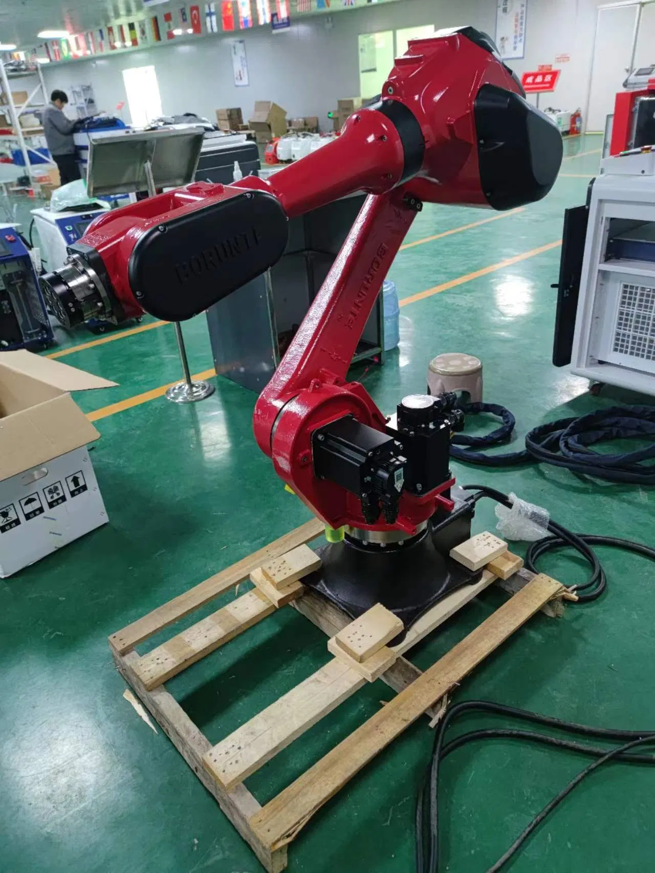 Best Selling CNC 2kw 3kw Welding with Robot Arm for Automatic Welding with Steel