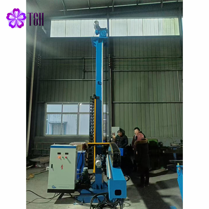 High-Precision Welding Manipulator with Fast Tool Change Feature