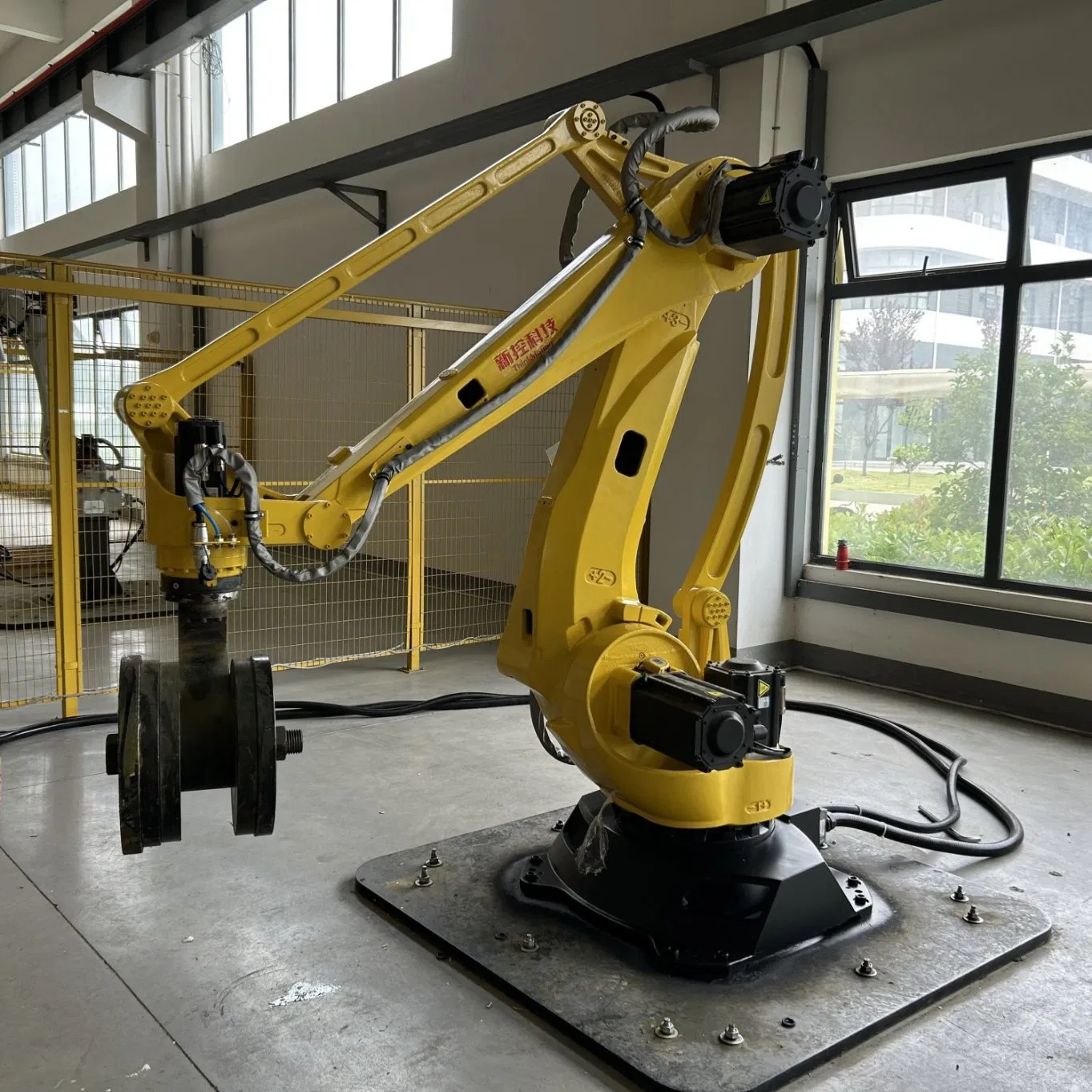 Advanced 4-Axis Automated Welding Robot Arm System for Precision Welding