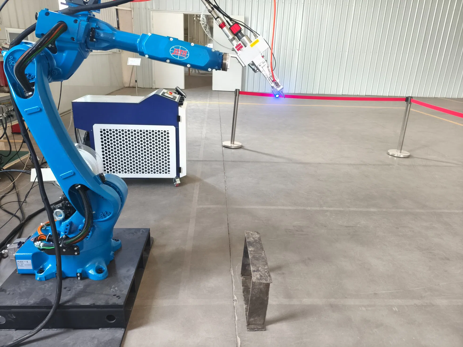 6-Axis Industrial Robot Arm for Spot and Laser Including PLC Motor High Precision Welding Robot