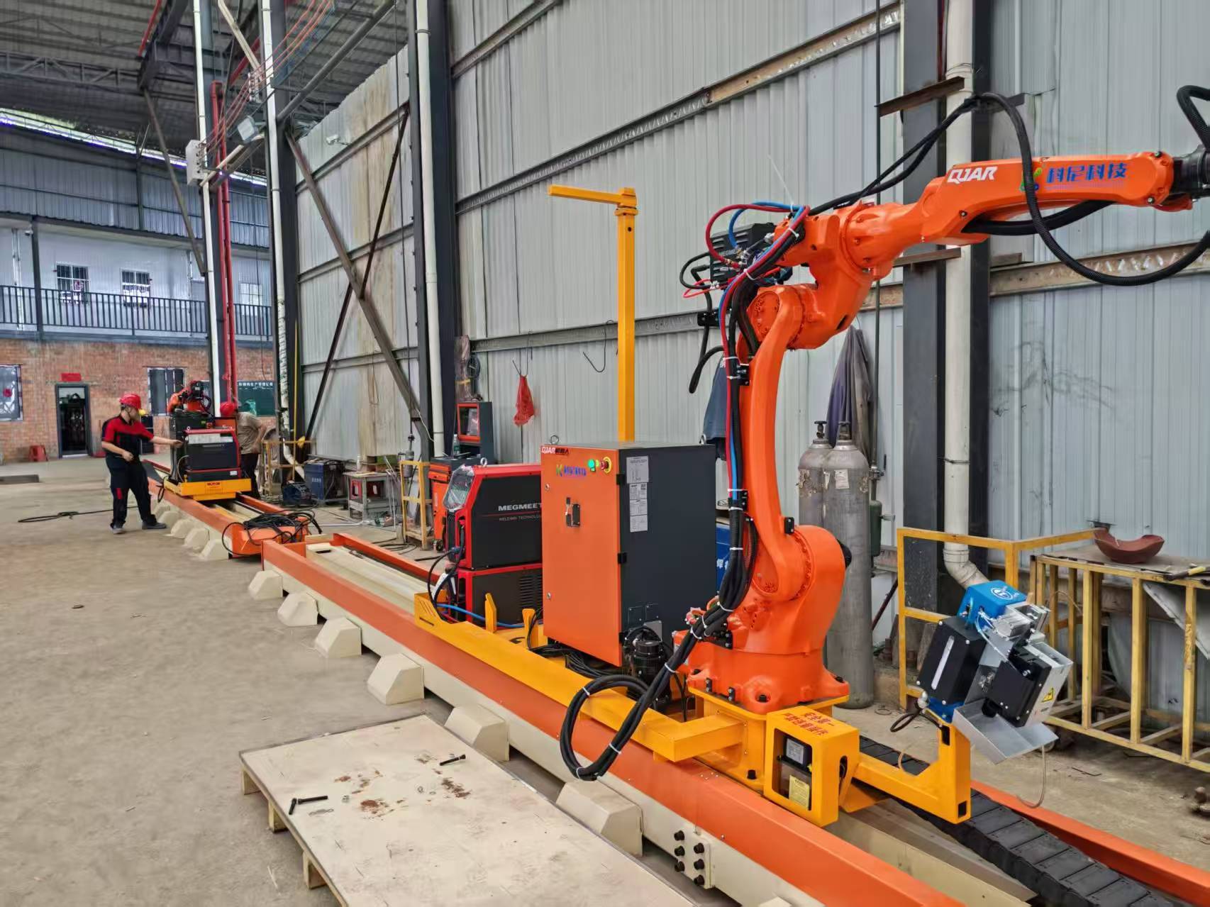 High Quality 6 Axis Robotic Arm Industrial H Beam Automatic Submerged Arc Welding Robot Rail Welding Station
