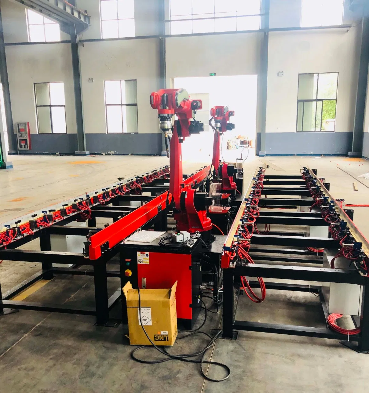 Smart Robotic Arm for Cost-Effective Manufacturing Automation Solutions