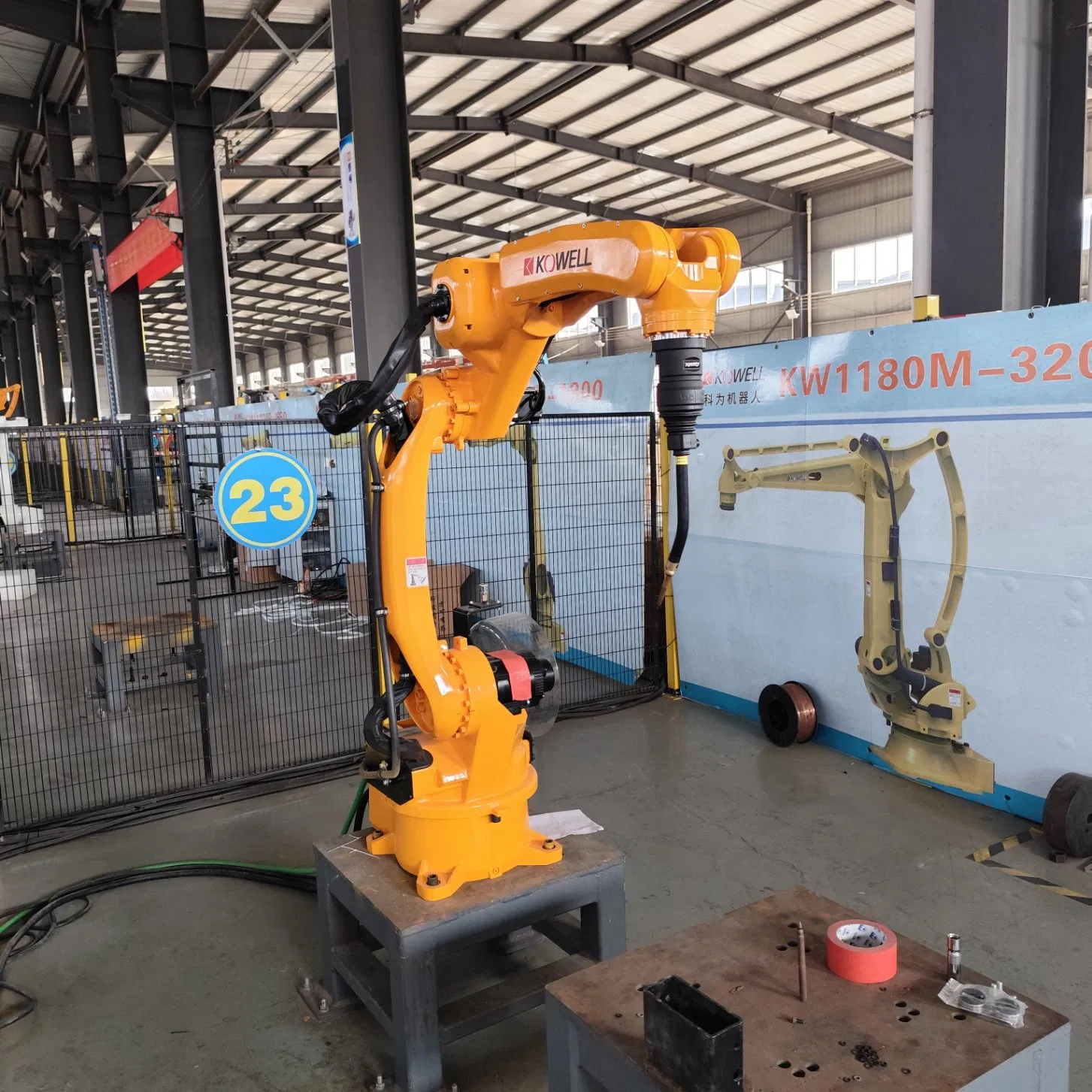 Six-Axis Industrial Robot Arm Dedicated for Welding with 10kg Payload