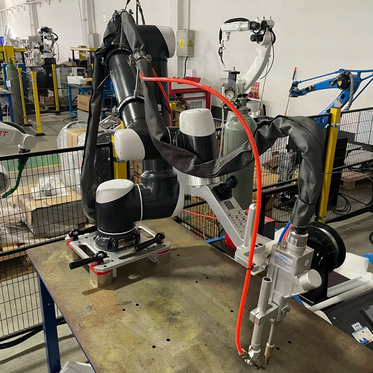Easy Control Professional MIG/TIG Cobot Welding Industrial Robotic Arm