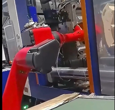 Six-Axis Industrial Robot, High Precision, Heavy Payload, Long Arm Reach
